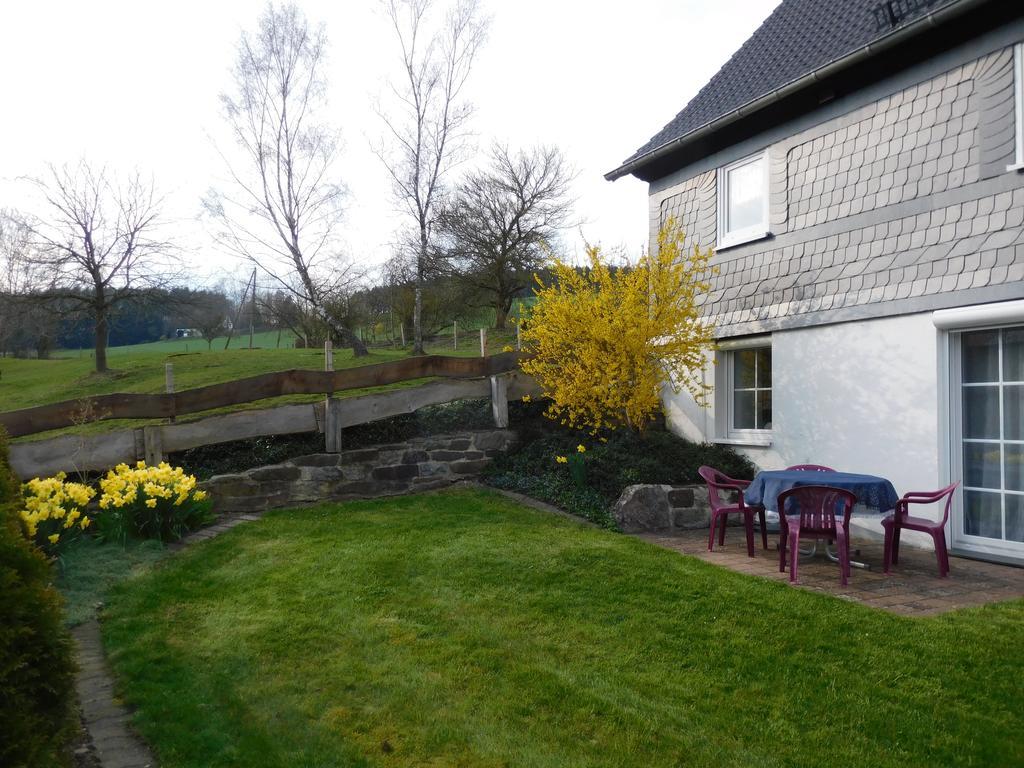 Ferienbauernhof Familie Stratmann Appartement Eslohe Buitenkant foto
