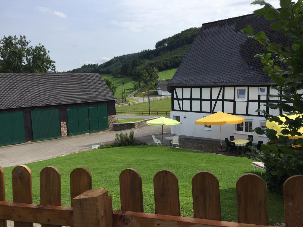 Ferienbauernhof Familie Stratmann Appartement Eslohe Buitenkant foto