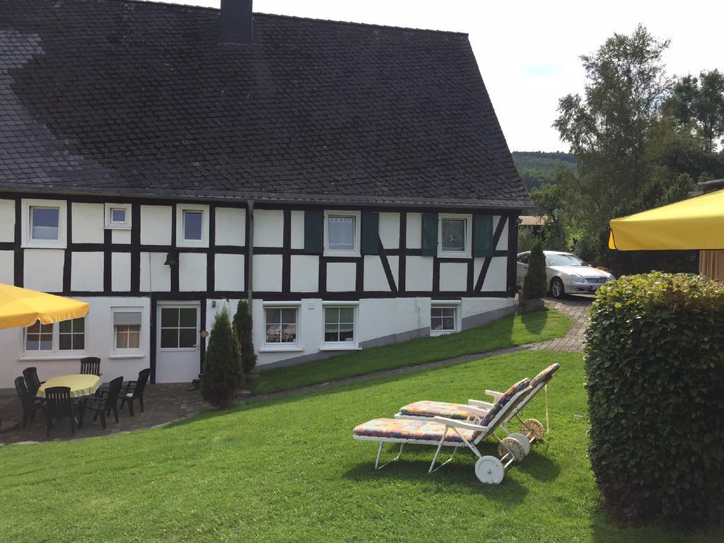 Ferienbauernhof Familie Stratmann Appartement Eslohe Buitenkant foto